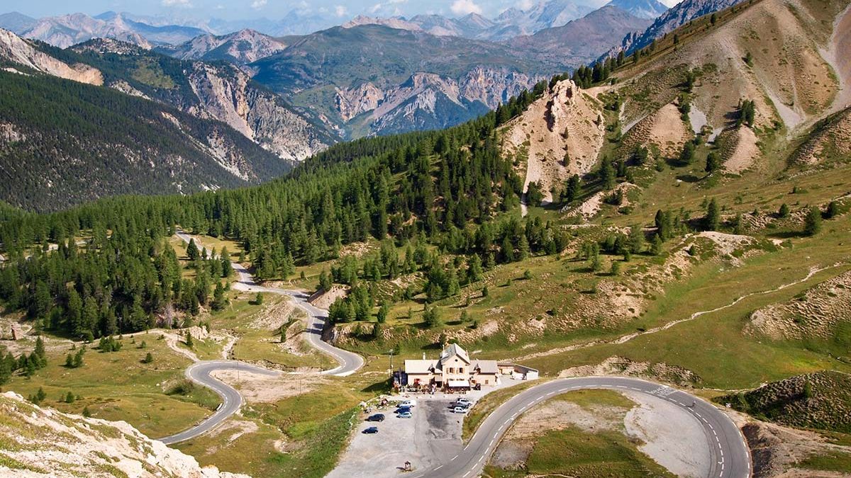 cols de la route grandes alpes 1200x675